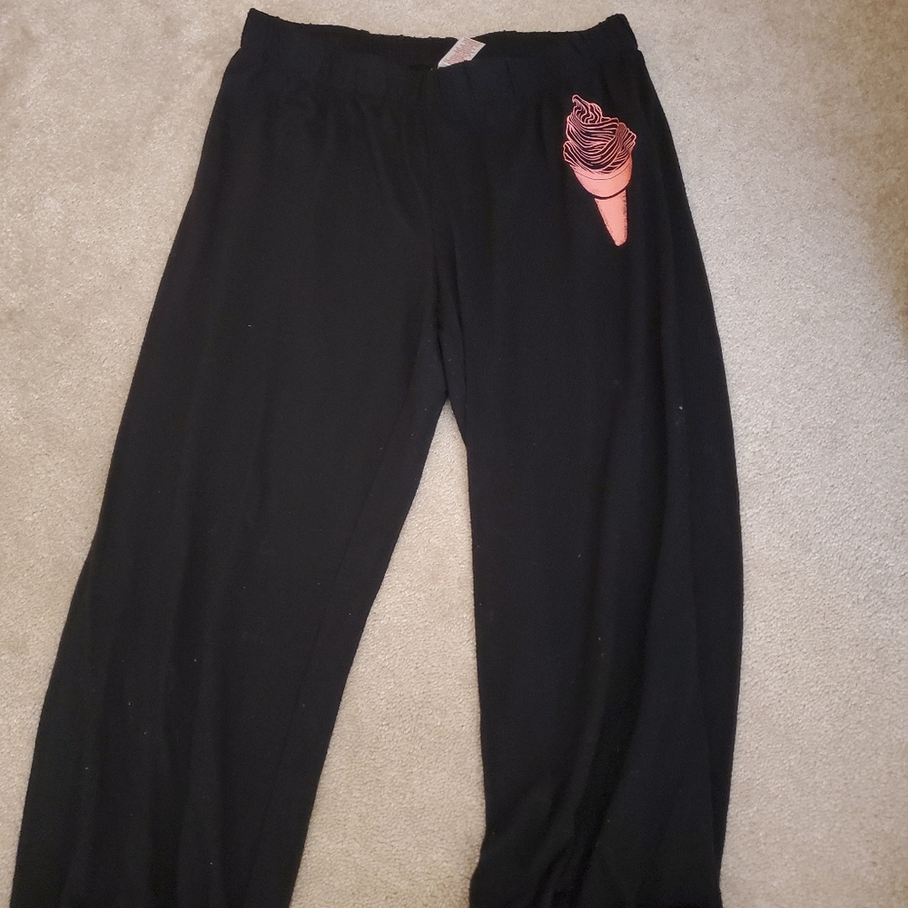 Black ice cream joggers
